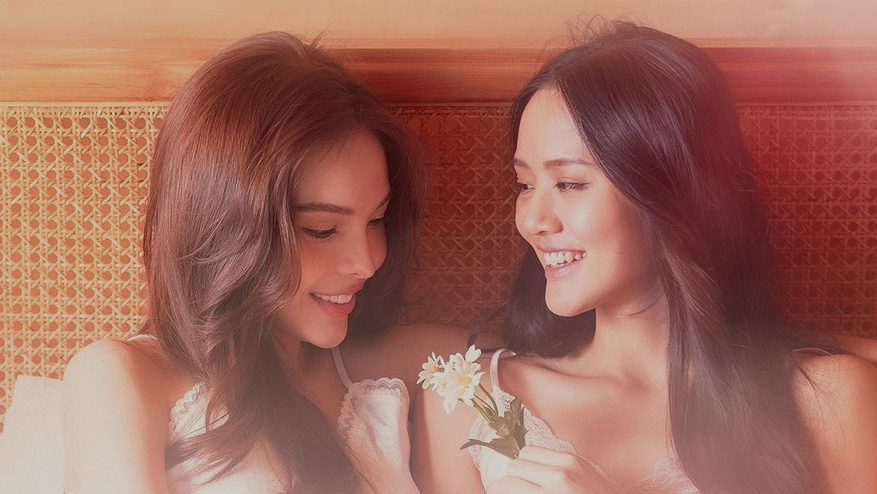 เมื่อเพื่อนสนิทกลายเป็นรักต้องห้าม : รีวิว ‘รักเล่นกล’ ซีรีส์ที่เล่นกับหัวใจคุณ