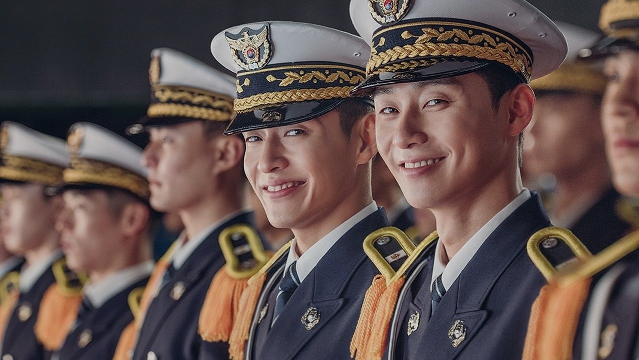 สองหนุ่มตำรวจป่วนเมือง! รีวิว ‘เที่ยงคืนนี้ ต้องวิ่ง’ หนังบู๊-ตลกที่ต้องดู